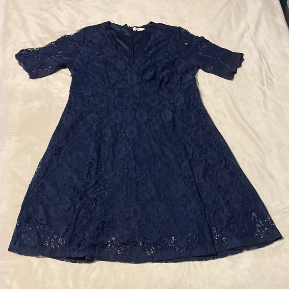 Elegant Navy Lace Dress
